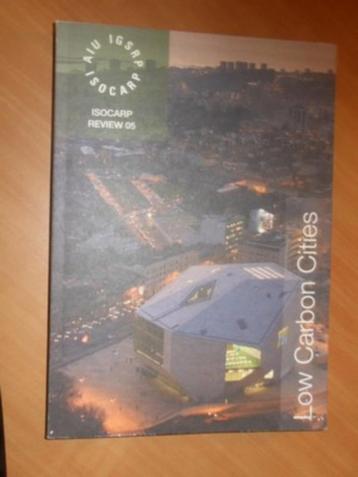 Low carbon cities. Gossop, C ea. beschikbaar voor biedingen