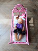 Poppenwieg met pop, Ophalen, Gebruikt, Babypop