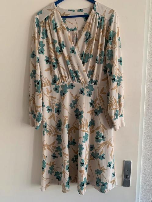 Dameskleding pakket, 24 stuks, mt 42 en 44, leuke merken!, Kleding | Dames, Dames-kledingpakketten, Gedragen, Maat 42/44 (L), Ophalen of Verzenden