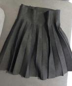 Zwarte plooirok met glitters - Maat M, Maat 38/40 (M), Zwart, Ophalen of Verzenden, Boven de knie