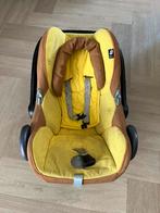 Maxicosi geel mer voetenzak, Ophalen, Autogordel of Isofix, Gebruikt, 0 t/m 13 kg