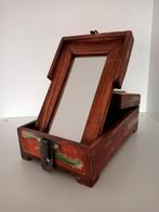 Houten scheerdoos / sieraden kist met spiegel, Ophalen of Verzenden, Rechthoekig, Minder dan 50 cm