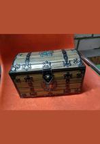 Vintage Schatkist Blik met Stoffering, Ophalen of Verzenden