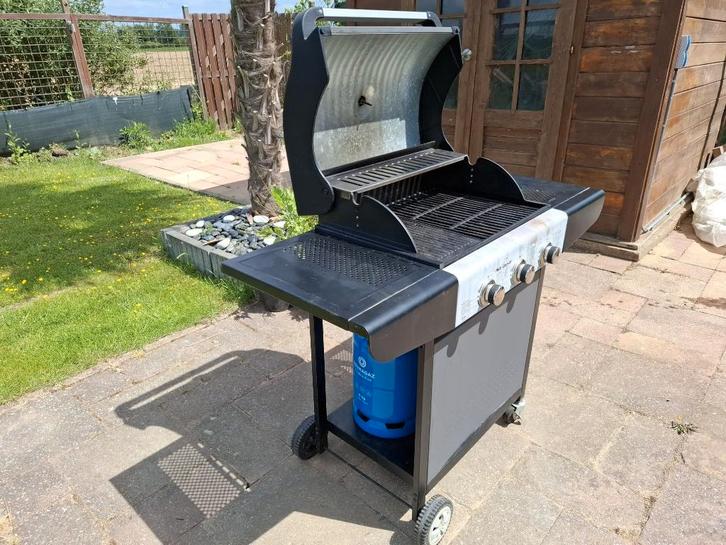 GAS - BBQ Gas BBQ Nice Cooker 3 branders met deksel, Tuin en Terras, Houtskoolbarbecues, Gebruikt, Met accessoires, Ophalen