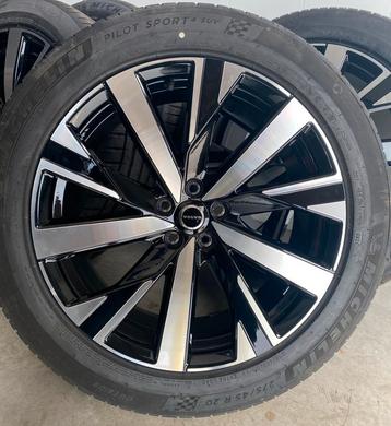 NIEUW 20” Originele Volvo XC90 Velgen + Zomerbanden 2025 beschikbaar voor biedingen