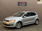 Volkswagen Polo 1.6 TDI Highline 2013 DSG NAVI CRUISE CLIMA, Auto's, Volkswagen, Euro 5, Stof, Gebruikt, Zwart