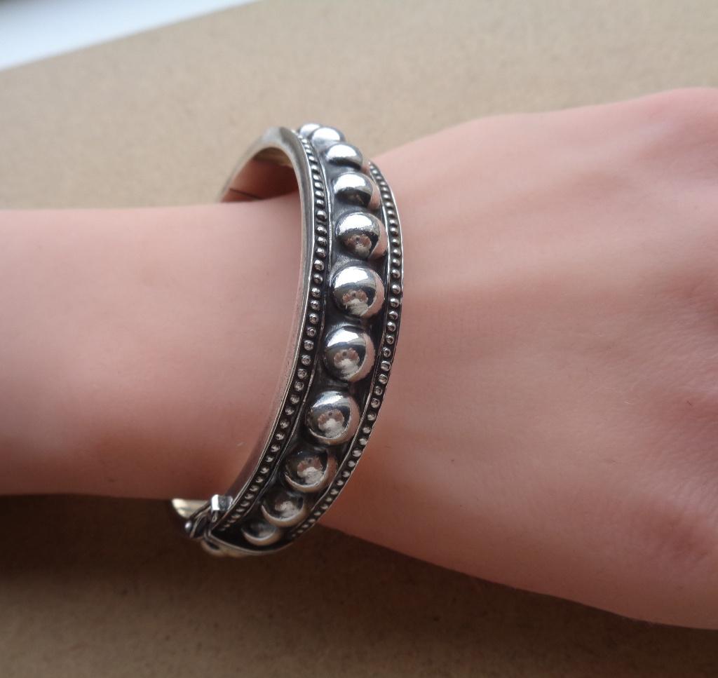 zilveren scharnier armband met bollen [392], Sieraden, Tassen en Uiterlijk, Armbanden, Verzenden, Zo goed als nieuw, Zilver, Zilver