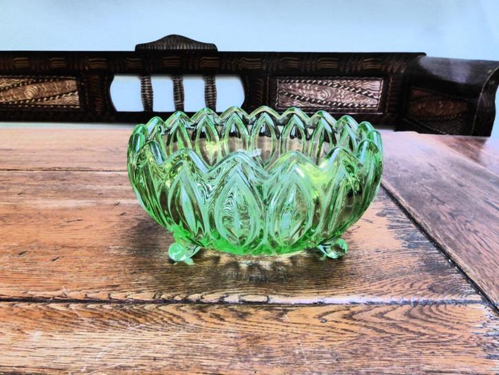 Art deco persglazen schaal, Lausitzer Glaswerke Orion, Antiek en Kunst, Antiek | Glas en Kristal, Ophalen of Verzenden