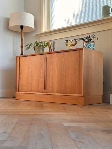 Vintage dressoir Deens design eiken hout jaren 50/60 beschikbaar voor biedingen