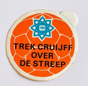 TREK CRUIJFF OVER DE STREEP - oude sticker 1977 beschikbaar voor biedingen