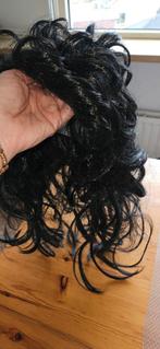 Zwarte.maaskantje pruik, Ophalen of Verzenden, Overige maten