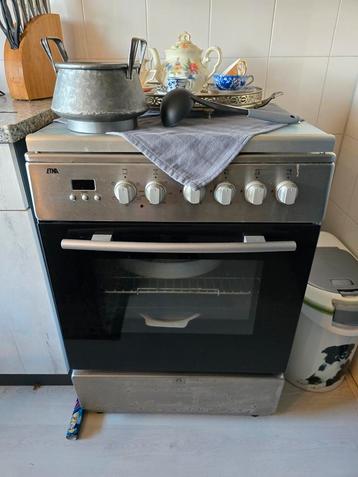 Gas fornuis beschikbaar voor biedingen