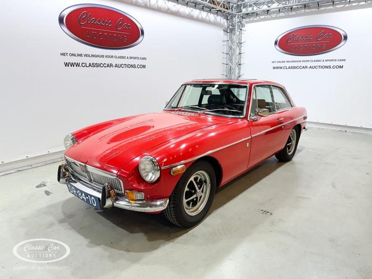 Mg B GT  - ONLINE AUCTION, Auto's, Oldtimers, Bedrijf, MG, Benzine, Coupé, Handgeschakeld, Geïmporteerd, Rood, Voorwielaandrijving