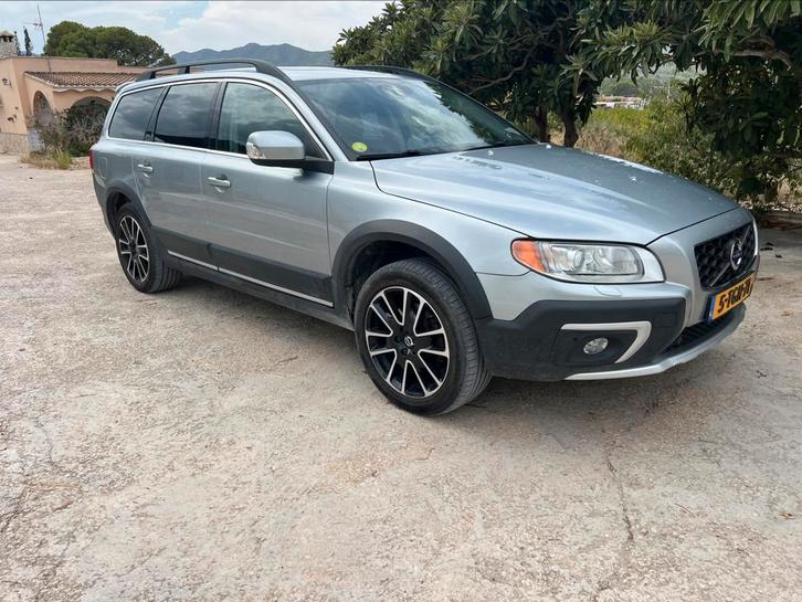 Volvo XC70 2.0 D4 Geartronic 2014 Grijs, Auto's, Volvo, Particulier, XC70, Adaptieve lichten, Airbags, Airconditioning, Bluetooth