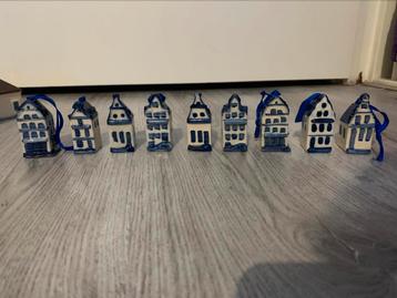 9 porceleien kerstboom hangers - KLM huisjes-achtig beschikbaar voor biedingen