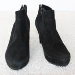 Mooie Suede Unisa Laarsjes (Maat 39) s12 € 20,-, Zwart, Lage of Enkellaarzen, Ophalen of Verzenden, Unisa