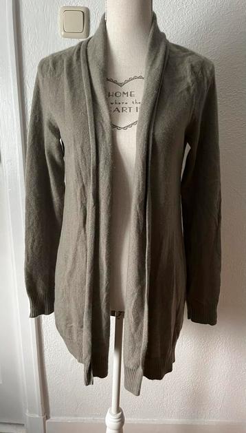 Repeat, kaki groen cashmere vest beschikbaar voor biedingen