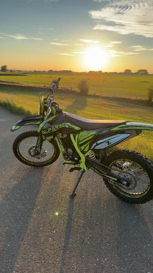 Crossmoter Enduro Alfarad A7-2 250cc 4tkt, Fietsen en Brommers, Brommers | Crossbrommers, Zo goed als nieuw, Overige merken, Ophalen