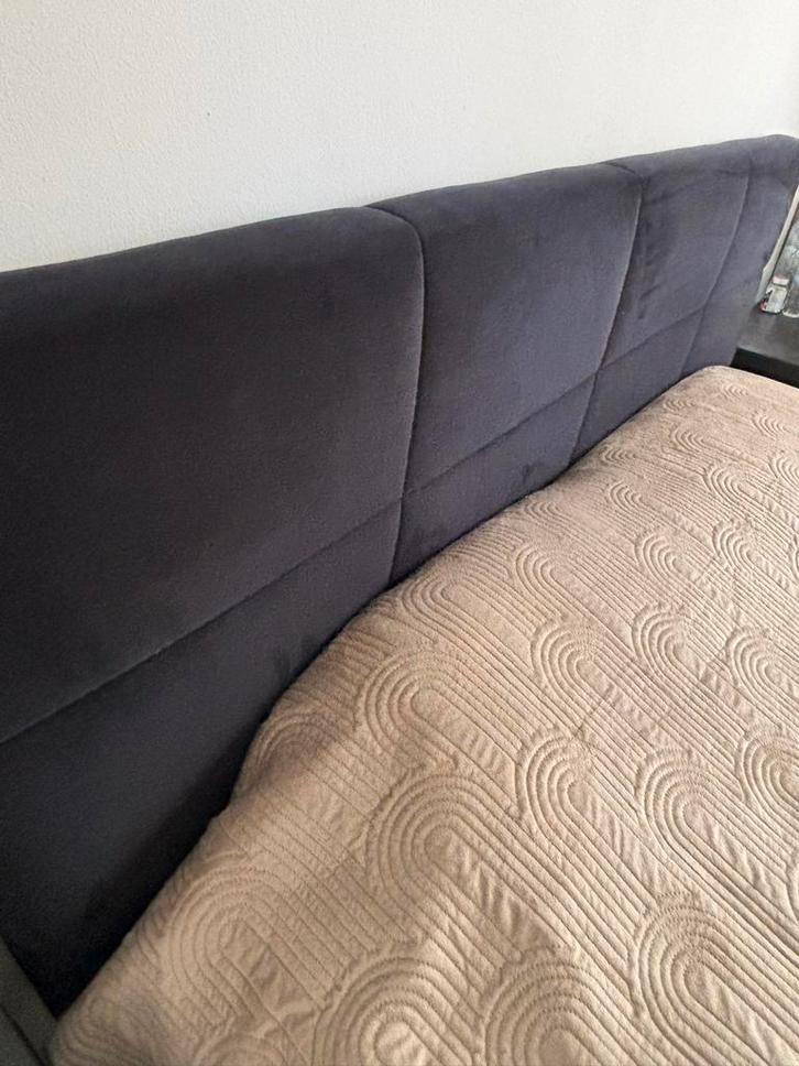Karlsson Boxspring 180x200 met Matras, Huis en Inrichting, Slaapkamer | Bedden, Zo goed als nieuw, Tweepersoons, 180 cm, 200 cm