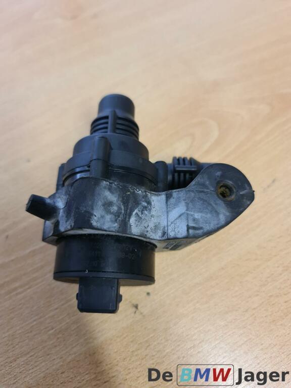 Extra waterpomp voor BMW E65  64116922699, Auto-onderdelen, Motor en Toebehoren, BMW, Gebruikt, Ophalen of Verzenden