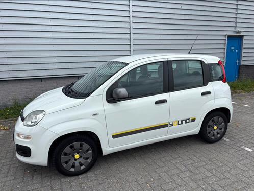 Fiat Panda 0.9 Twinair 44KW 2014 Wit Young uitvoering, Auto's, Fiat, Particulier, Panda, Airbags, Airconditioning, Bluetooth, Boordcomputer