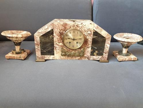 Antieke art deco pendule met bijpassende schalen – marmer, Antiek en Kunst, Antiek | Klokken, Ophalen of Verzenden