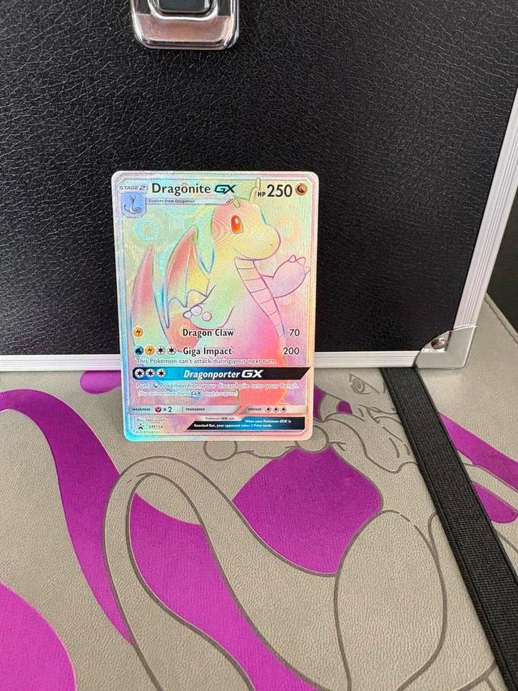 Dragonite gx rainbow, Hobby en Vrije tijd, Verzamelkaartspellen | Pokémon, Zo goed als nieuw, Meerdere kaarten, Foil, Ophalen of Verzenden
