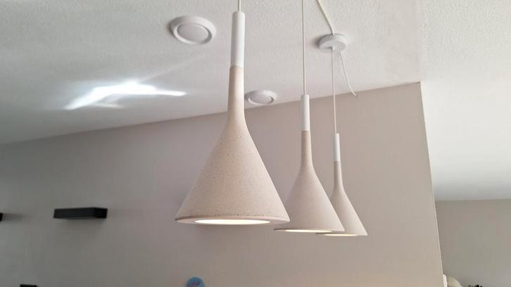 Witte Foscarini Aplomb designlamp Italiaans design, Huis en Inrichting, Lampen | Hanglampen, Zo goed als nieuw, Minder dan 50 cm