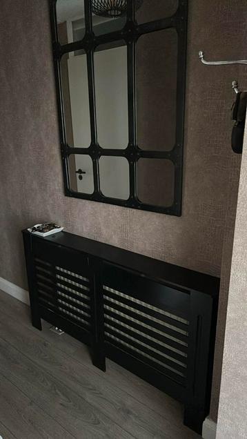 Zwarte radiator ombouw 153x82x19 cm beschikbaar voor biedingen