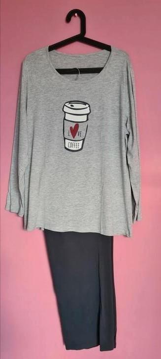 Pyjama Top met Broek XL  beschikbaar voor biedingen