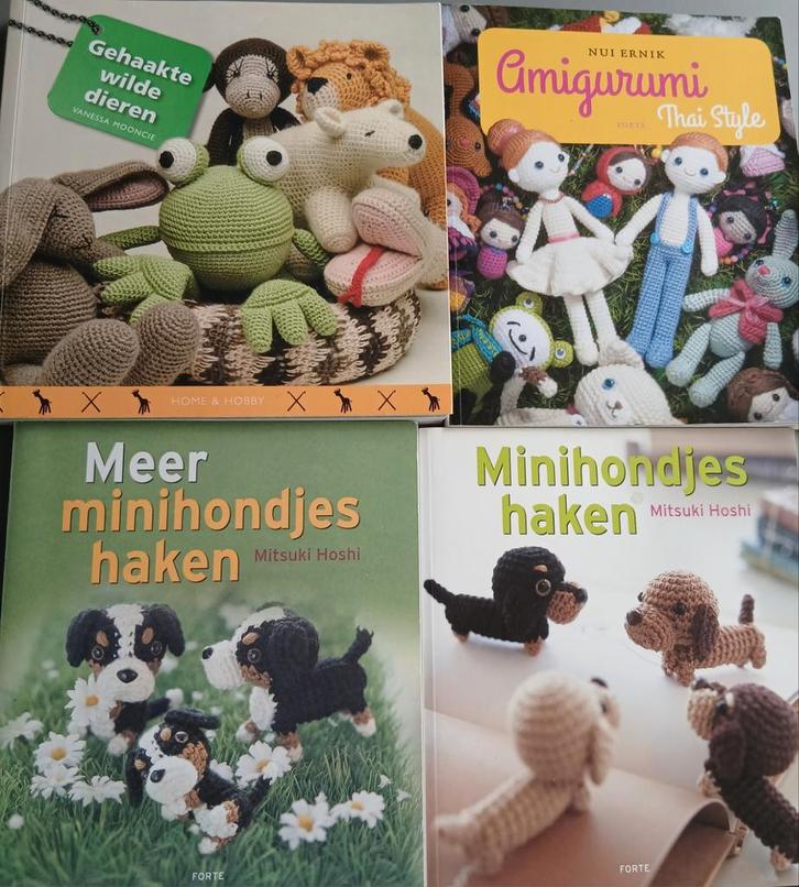 Haakboeken patronen 4 boeken in 1 koop of ruilen zie adv., Hobby en Vrije tijd, Breien en Haken, Zo goed als nieuw, Breien of Haken