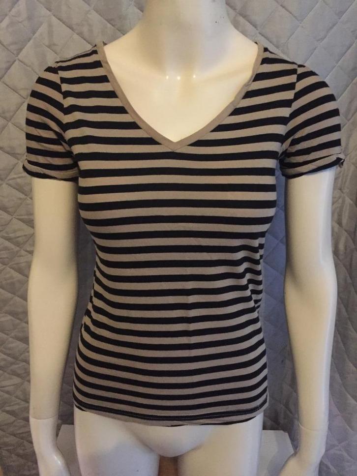 Garcia gestreept shirt v hals maat M (2b28), Kleding | Dames, T-shirts, Gedragen, Maat 38/40 (M), Korte mouw, Ophalen of Verzenden