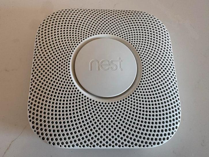 Google Nest Protect v2 Rookmelder (Batterijen), Doe-het-zelf en Verbouw, Alarmsystemen, Zo goed als nieuw, Detector, Sensor of Melder