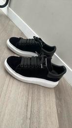 Alexander mcqueen suede, Ophalen, Zo goed als nieuw, Zwart, Sneakers of Gympen