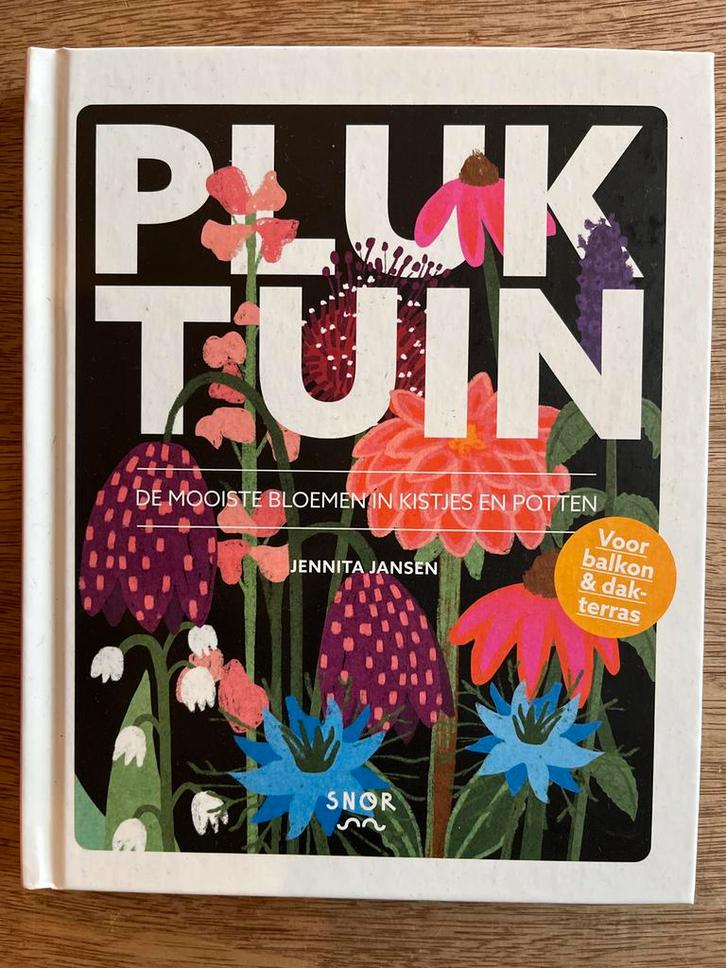 Pluktuin - Snor Uitgeverij, Boeken, Wonen en Tuinieren, Zo goed als nieuw, Tuinieren en Tuinplanten, Ophalen of Verzenden