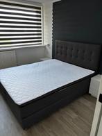 een bed en twee verlichte kasten, Huis en Inrichting, Slaapkamer | Slaapbanken, Ophalen, Tweepersoons, Zo goed als nieuw, 200 cm