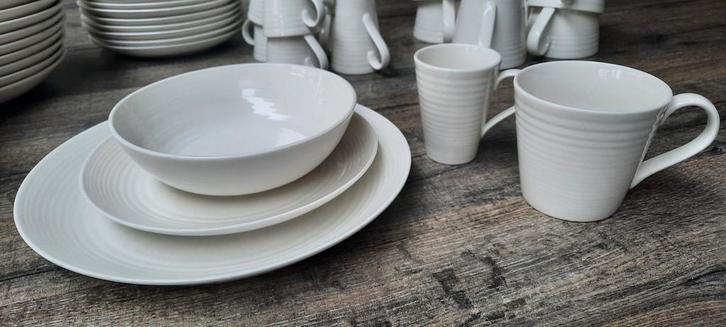 Royal Doulton Gordon Ramsay Maze, Huis en Inrichting, Keuken | Servies, Gebruikt, Bord(en), Overige stijlen, Porselein, Ophalen of Verzenden