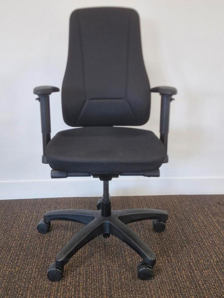 (Zeer) degelijke Interstuhl bureaustoel geheel zwart, Huis en Inrichting, Bureaustoelen, Zo goed als nieuw, Bureaustoel, Zwart