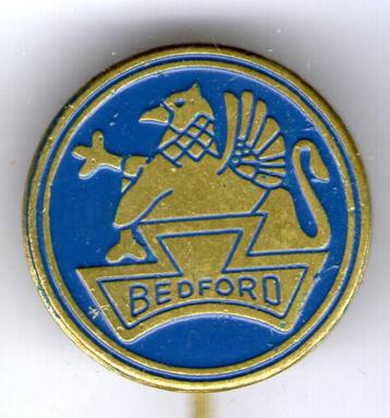 Bedford blauw op koper auto speldje ( A_087 ) beschikbaar voor biedingen