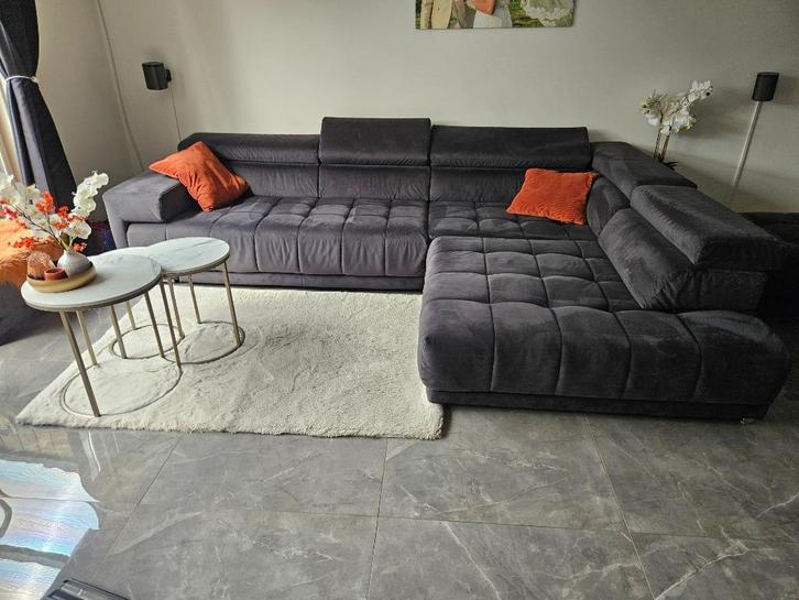 Elektrische hoekbank antraciet met lounge en aparte poef, Huis en Inrichting, Banken | Complete zithoeken, Zo goed als nieuw, Ophalen