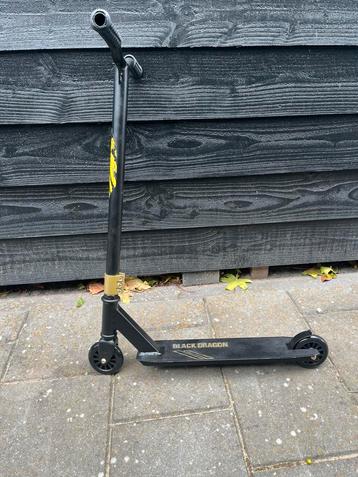 Black drogon stunt step beschikbaar voor biedingen