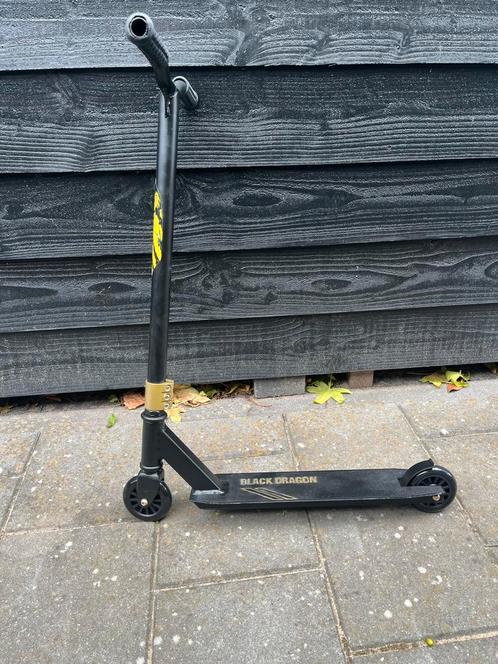 Black drogon stunt step, Fietsen en Brommers, Steps, Zo goed als nieuw, Gewone step, Ophalen