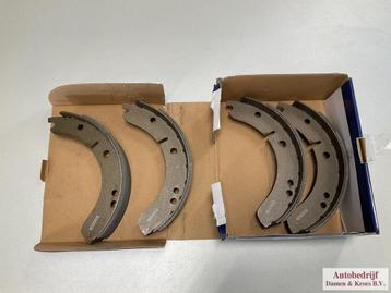 MG MGA Remschoenset voor en achter compleet 18G8526 beschikbaar voor biedingen