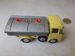 1959 Corgi Toys 460 ERF CEMENT TRUCK + KIEPMECHANISME., Ophalen of Verzenden, Gebruikt, Bus of Vrachtwagen, Corgi