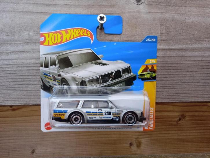 Volvo 240 Drift Wagon Hotwheels, Hobby en Vrije tijd, Modelauto's | Overige schalen, Nieuw, Auto, Ophalen