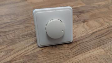 Dimmer 60-300W merk Peha beschikbaar voor biedingen