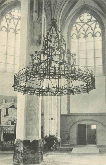 (388-163-031) Zutphen St Walburgskerk beschikbaar voor biedingen