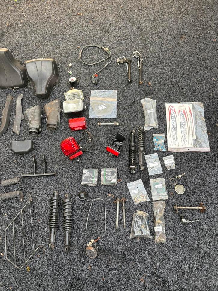 Tomos Onderdelen - Liefst alles in 1 koop, Motoren, Tuning en Styling, Ophalen of Verzenden