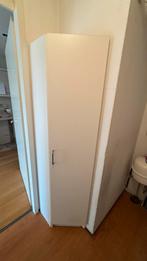 Witte hoekkast met planken, Huis en Inrichting, Kasten | Kledingkasten, Ophalen, Met plank(en), Gebruikt, Minder dan 25 cm