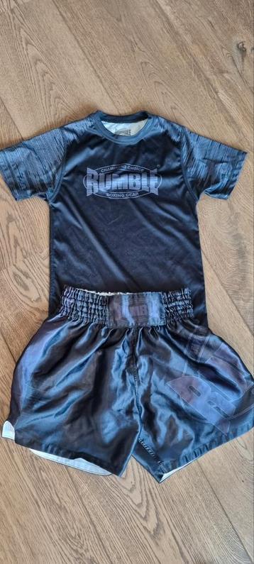 Kickboks Rumble set - broekje en shirt maat S beschikbaar voor biedingen